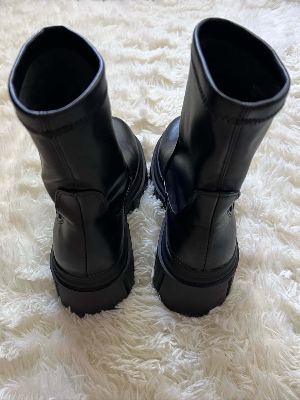 Steve Madden Black Boomba Lug Sole Ankle Boot - Picture 8 of 8
